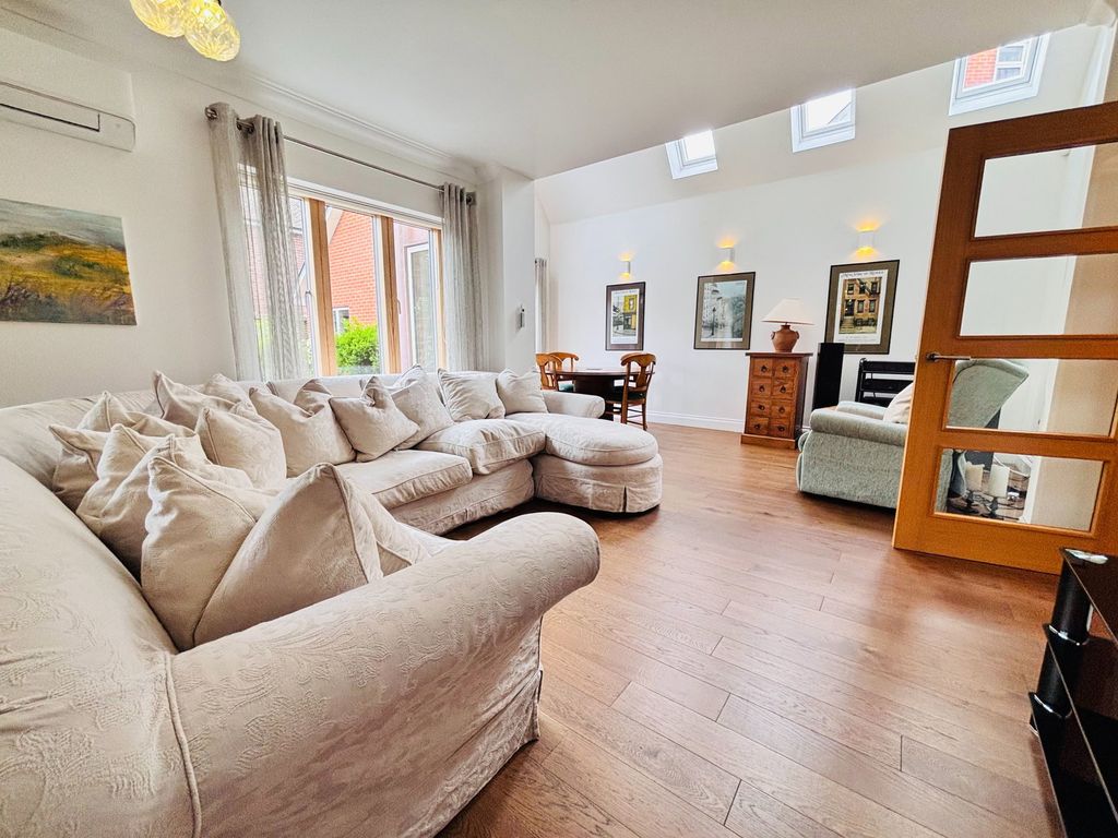 Additional image 8 of 4 bed detached house for saleLime Grove, Ashford TN24