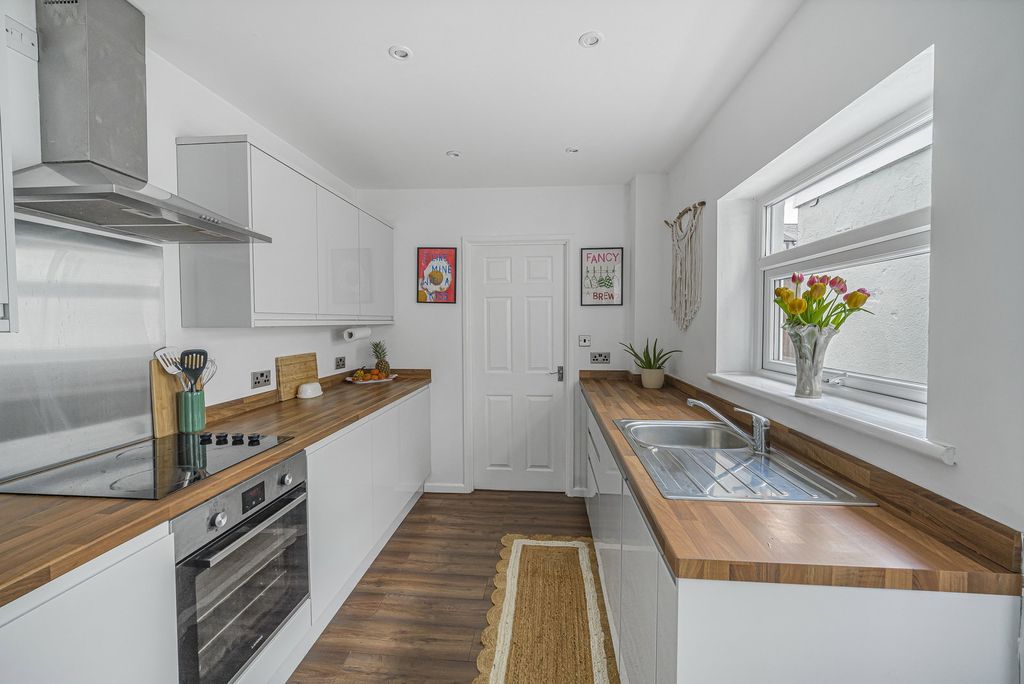 Additional image 10 of 2 bed terraced house for saleDol-Y-Felin Street, Caerphilly CF83
