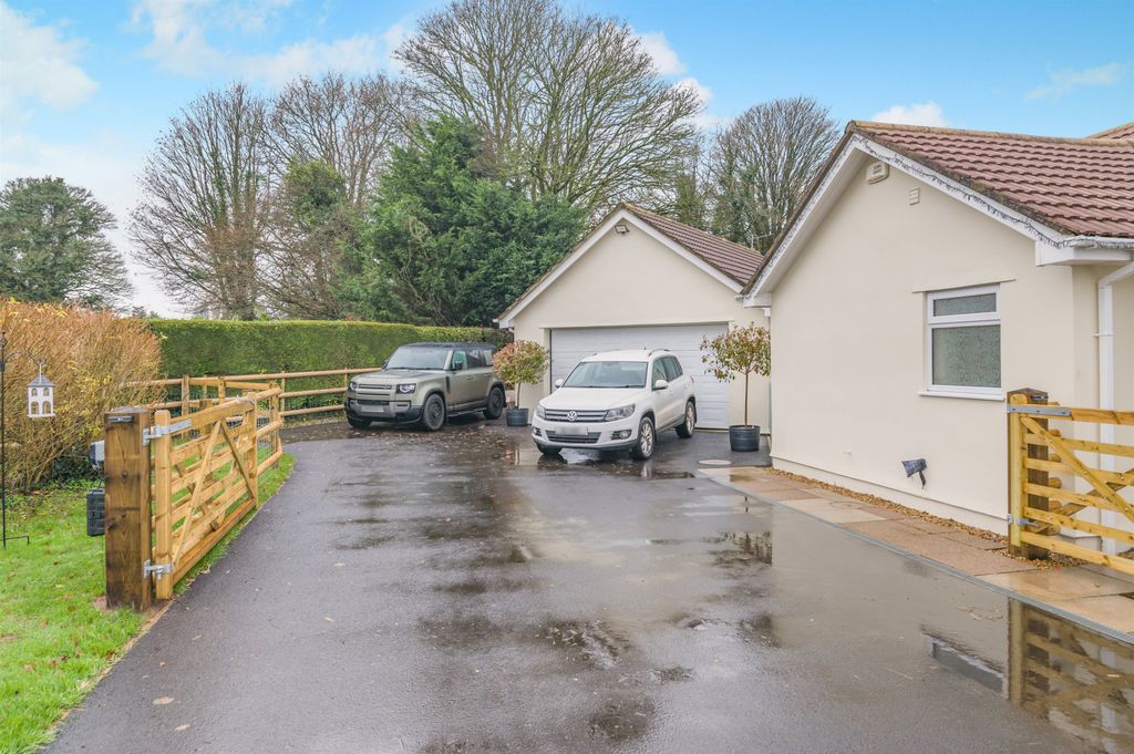 Additional image 26 of 5 bed detached house for salePentwyn Park, Penallt, Monmouth, Monmouthshire NP25