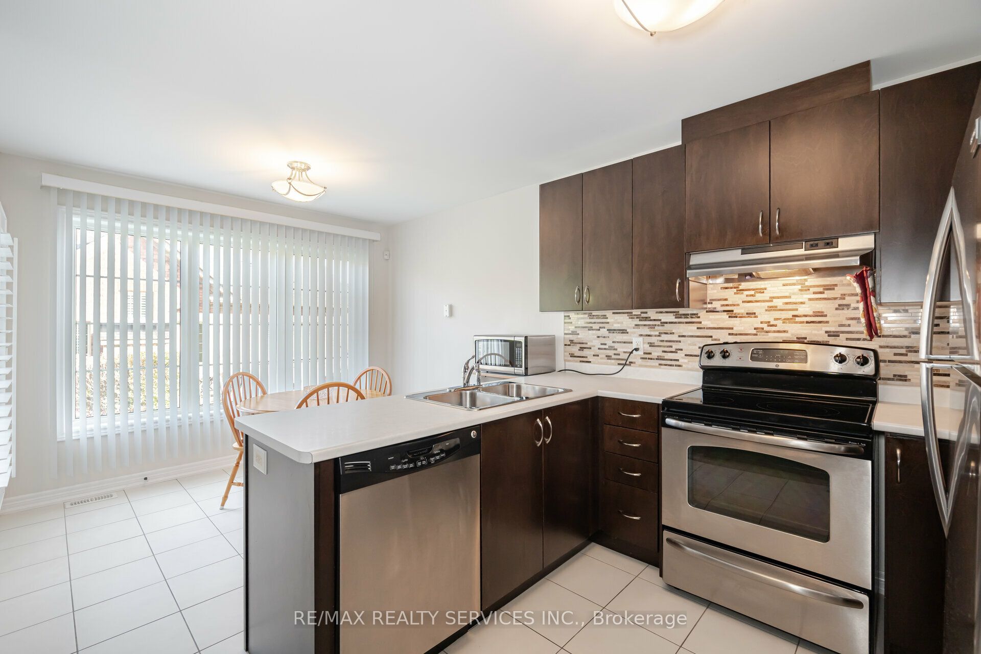 Additional image 6 of 17 Lacorra Way, Brampton, ON, L6R 3P2