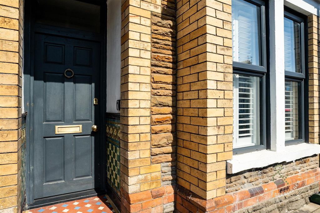 Additional image 6 of 2 bed terraced house for saleUpper Kincraig Street, Roath, Cardiff CF24