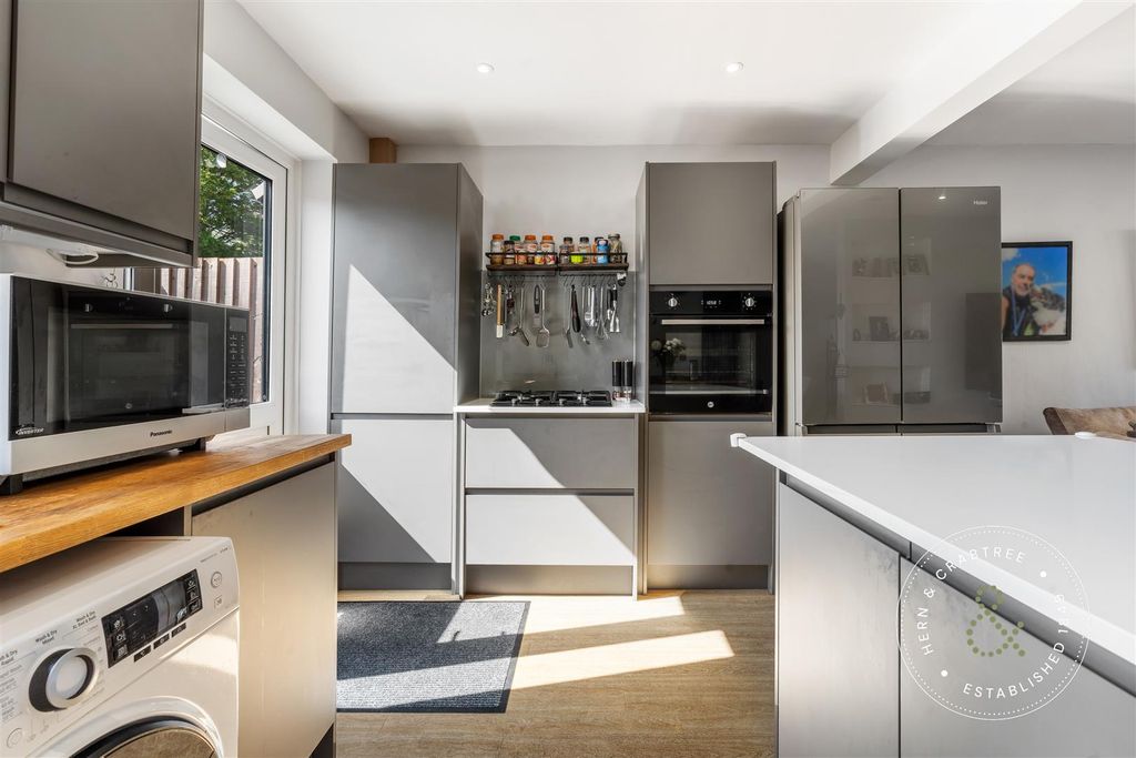 Additional image 13 of 3 bed terraced house for saleHeol Ffynnon Wen, Rhiwbina, Cardiff CF14