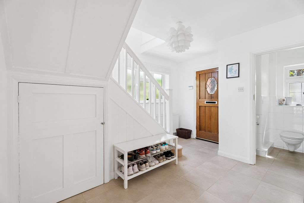 Additional image 14 of 5 bed detached house for saleStanley Hill Avenue, Amersham HP7