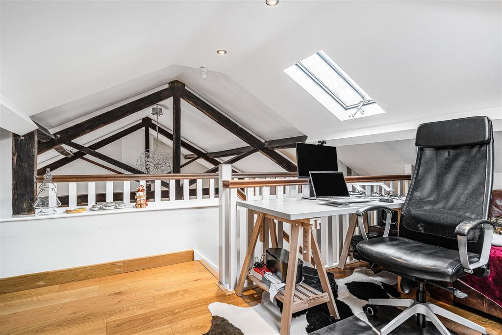 Additional image 34 of 4 bed property for saleQueens Avenue, Bicester OX26