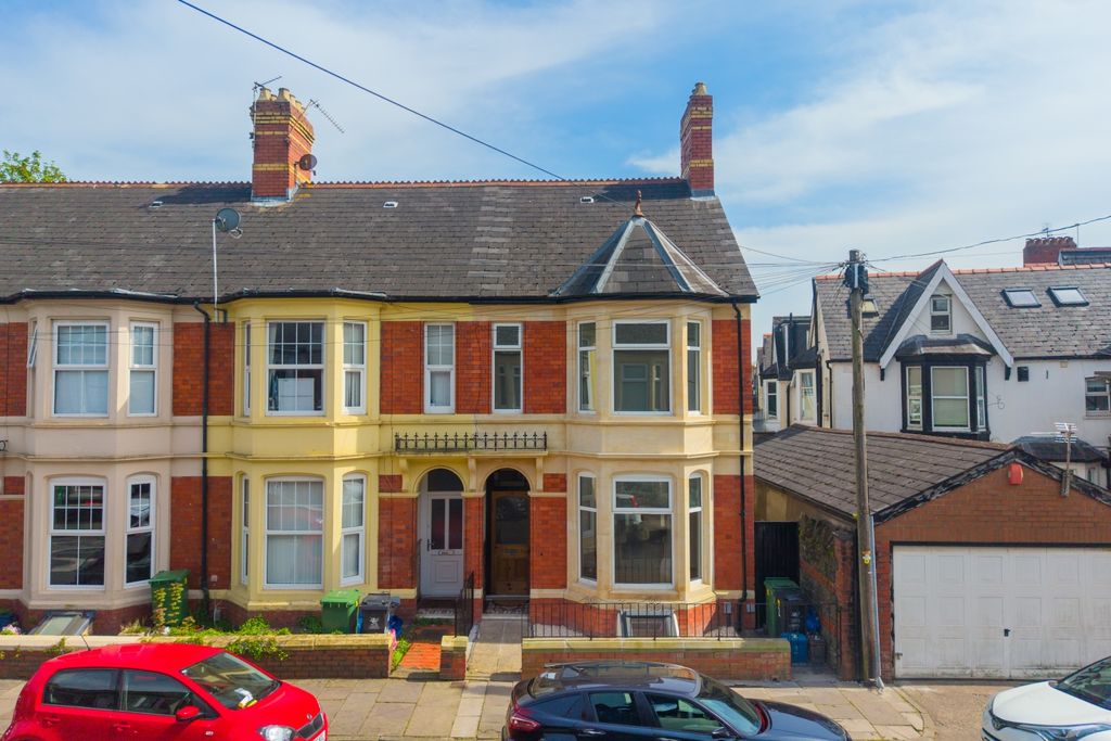 4 bed end terrace house for saleBalaclava Road, Penylan CF23
