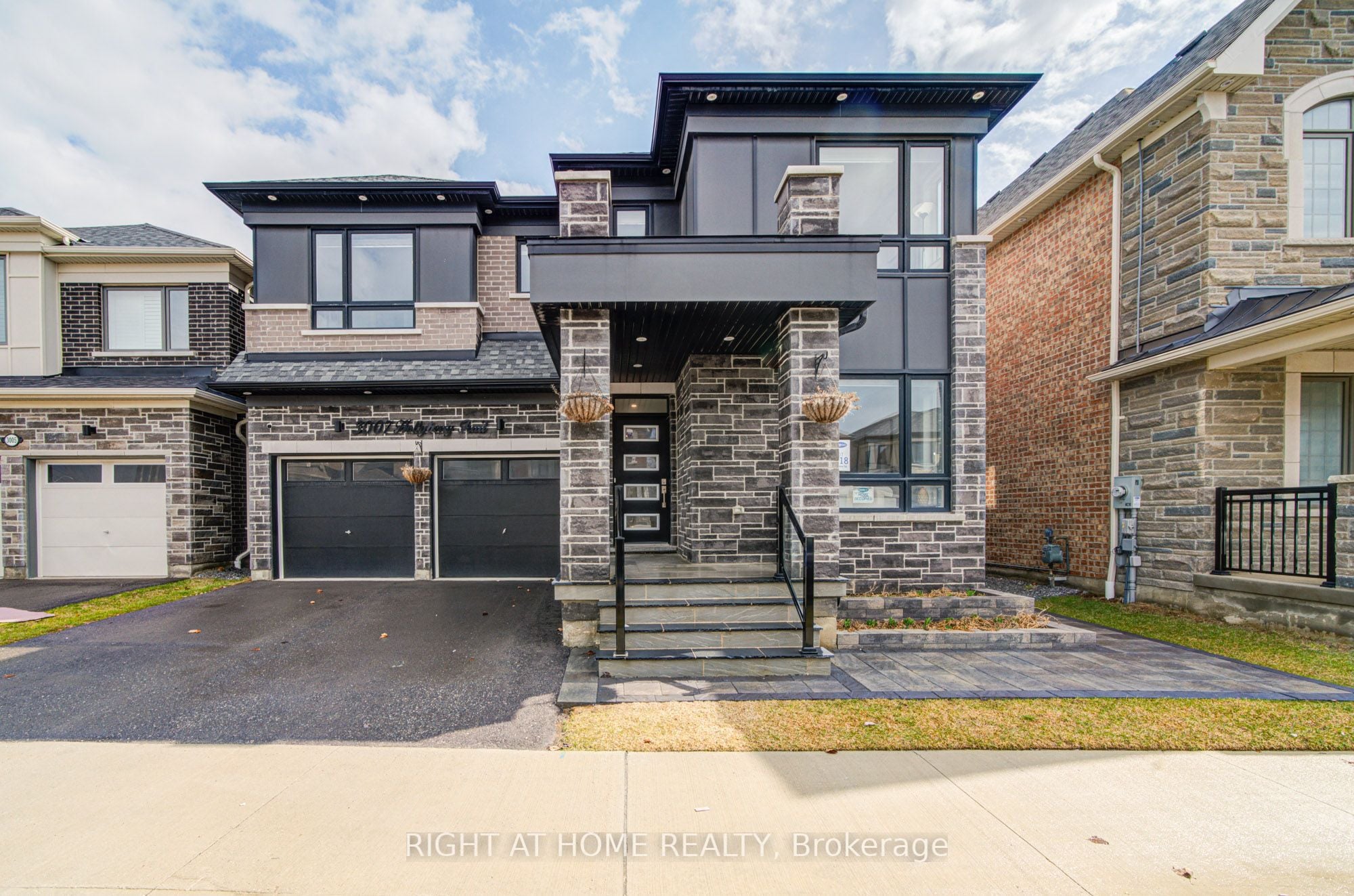3007 Hollyberry Trail, Pickering, ON, L1X 0N5