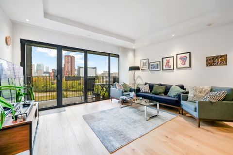 Modena House, London City Island, London E14