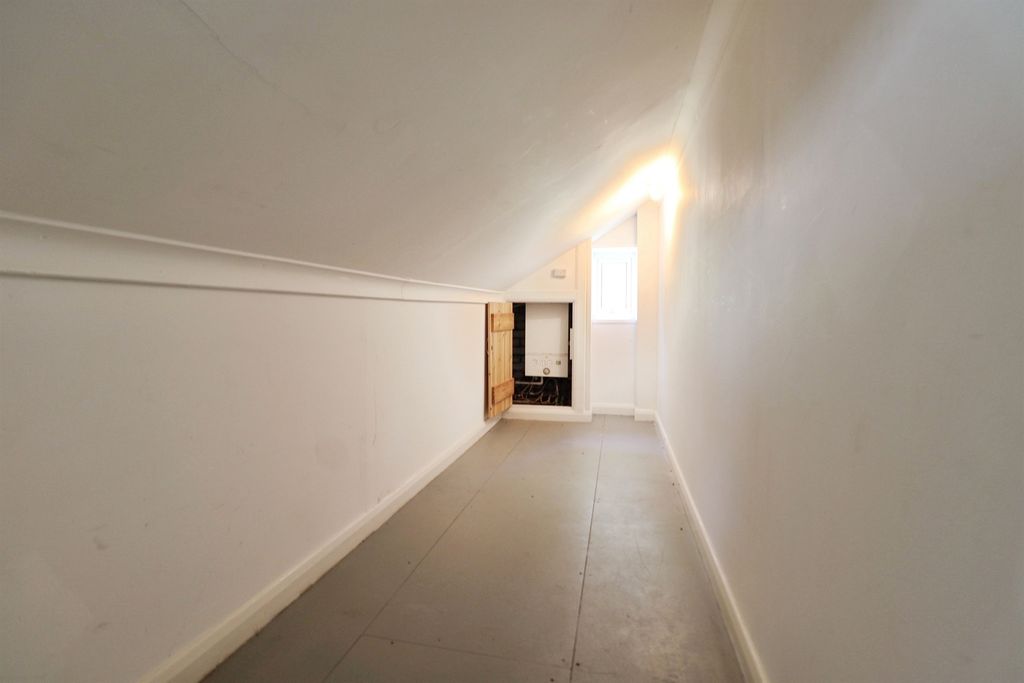 Additional image 14 of 5 bed semi-detached house for salePorthkerry Road, Barry CF62