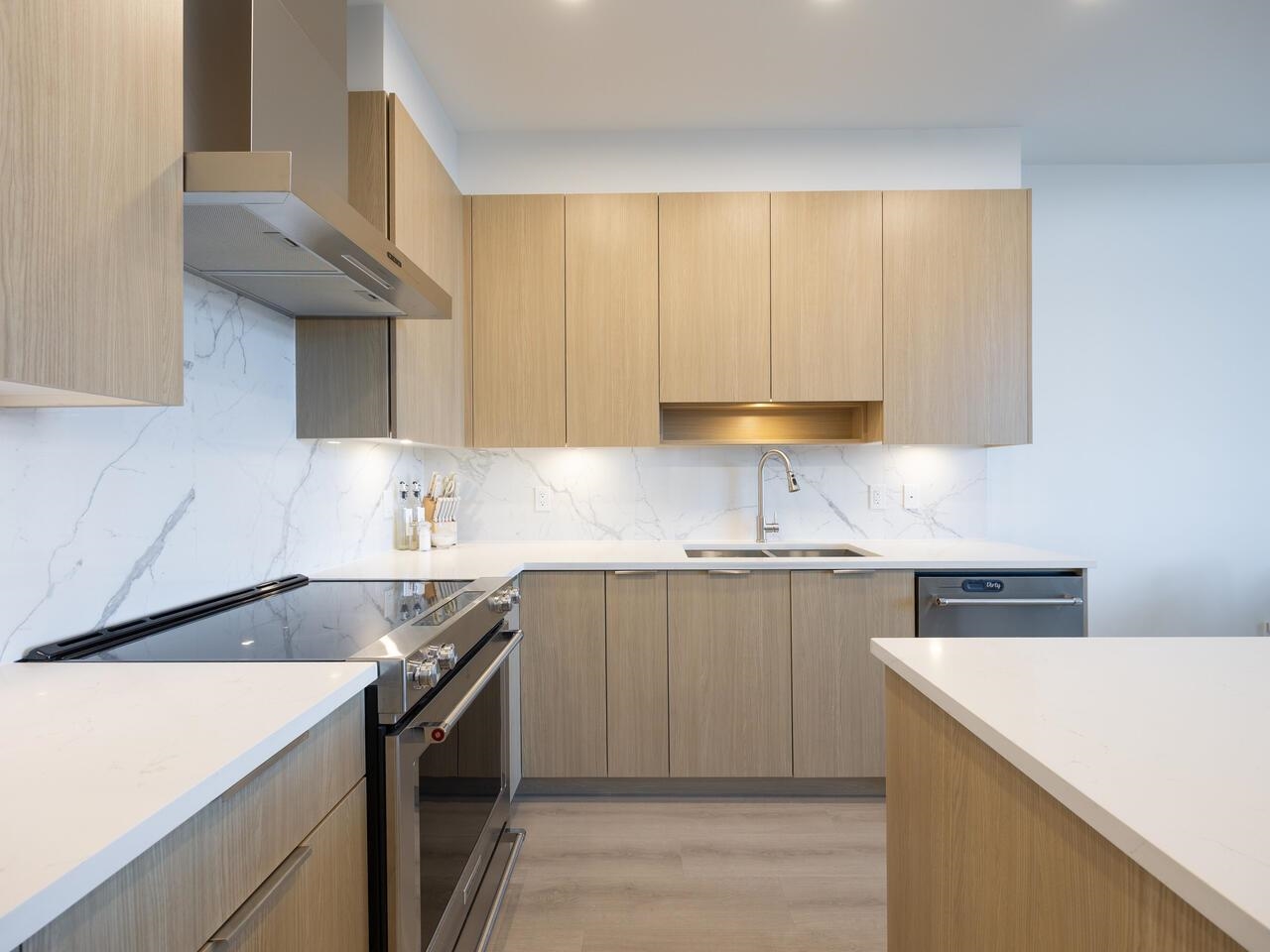 Additional image 5 of 406-7799 17th Street, Burnaby, BC, V3N 0J5