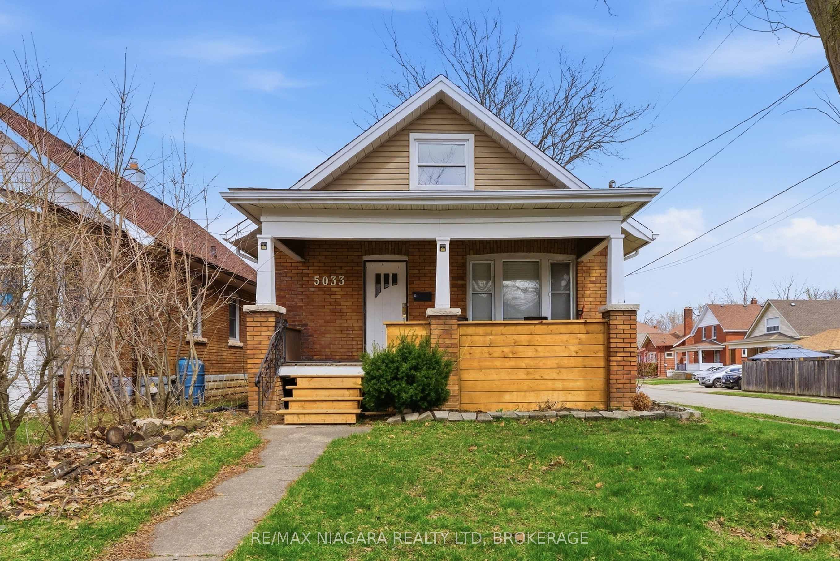 5033 Willmott Street, Niagara Falls, ON, L2E 2A2