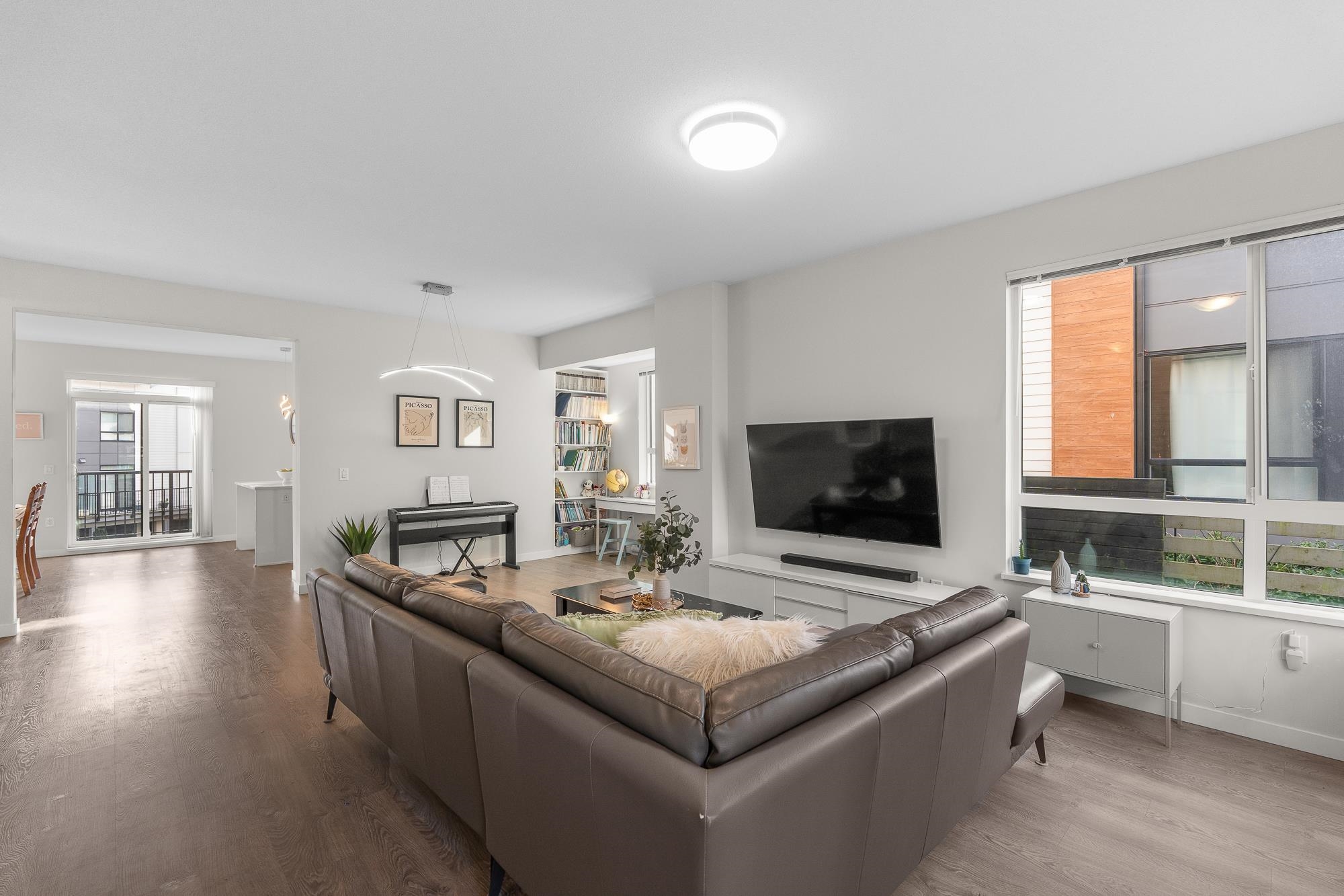 Additional image 3 of 109-15111 Edmund Drive, Surrey, BC, V3S 0A5