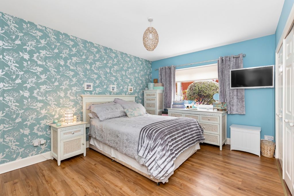 Additional image 14 of 4 bed detached bungalow for sale8 Viewbank View, Bonnyrigg, Midlothian EH19