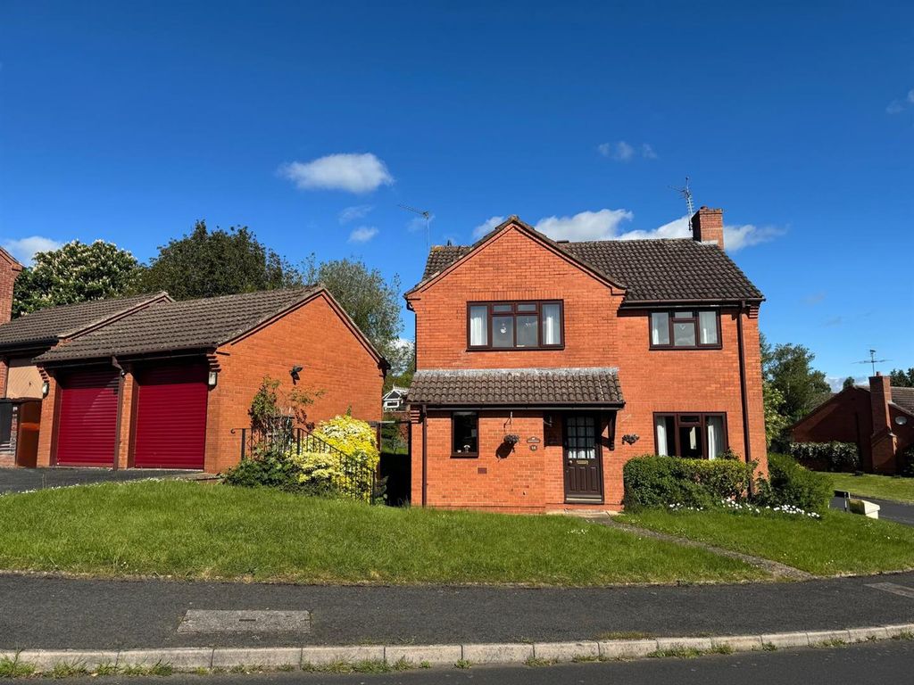 4 bed detached house for saleStonehill Drive, Bromyard HR7