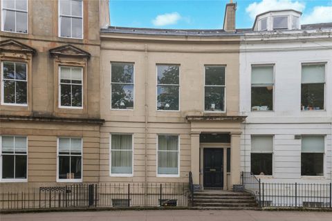 Queens Crescent, Woodlands, Glasgow G4