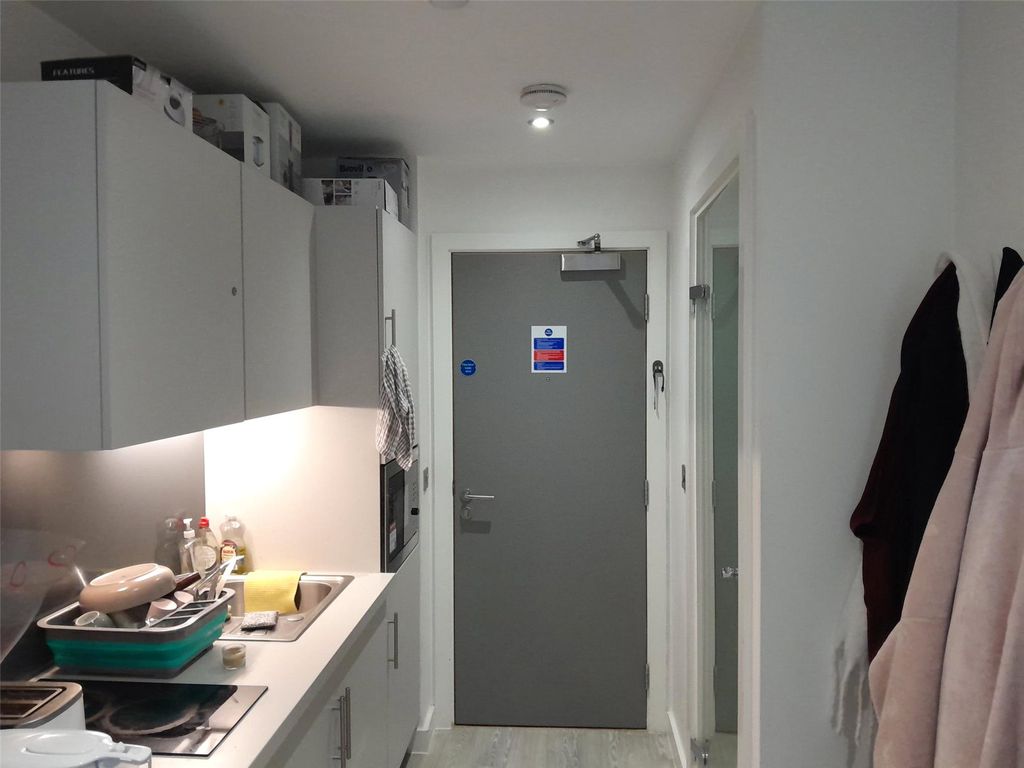 Additional image 7 of 1 bed flat for saleThe Metropolis, 16 The Midway, Newcastle-Under-Lyme, Staffordshire ST5