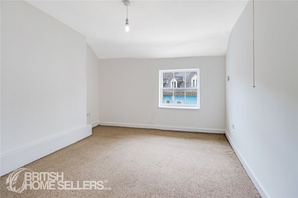 Additional image 7 of 2 bed flat for saleLeg Street, Oswestry, Shropshire SY11