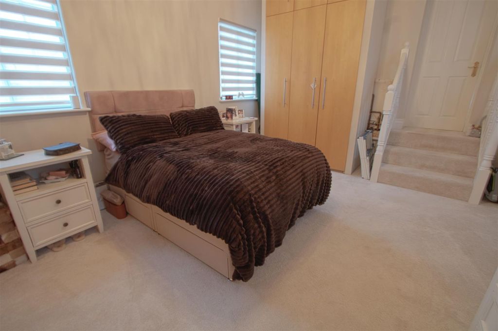 Additional image 10 of 2 bed flat for saleGrey Lady Place, Billericay CM11