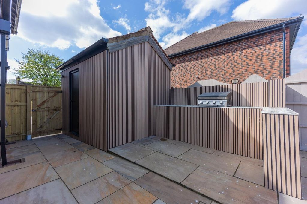 Additional image 9 of 4 bed semi-detached house for saleGorsey Lane, Ashton-Under-Lyne OL6