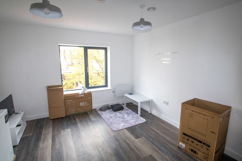 Additional image 2 of 1 bed flat for saleMarsh Parade, Newcastle Under Lyme ST5