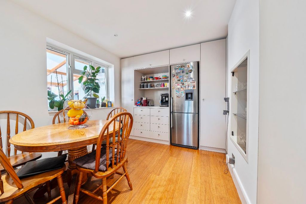 Additional image 12 of 3 bed end terrace house for saleDagenham Road, Romford RM7