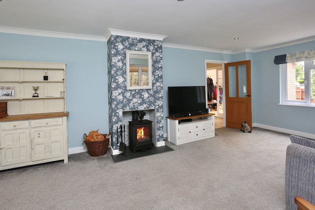 Additional image 4 of 6 bed detached house for saleKiln Lodge, Blaenavon Road, Govilon, Abergavenny, Monmouthshire NP7
