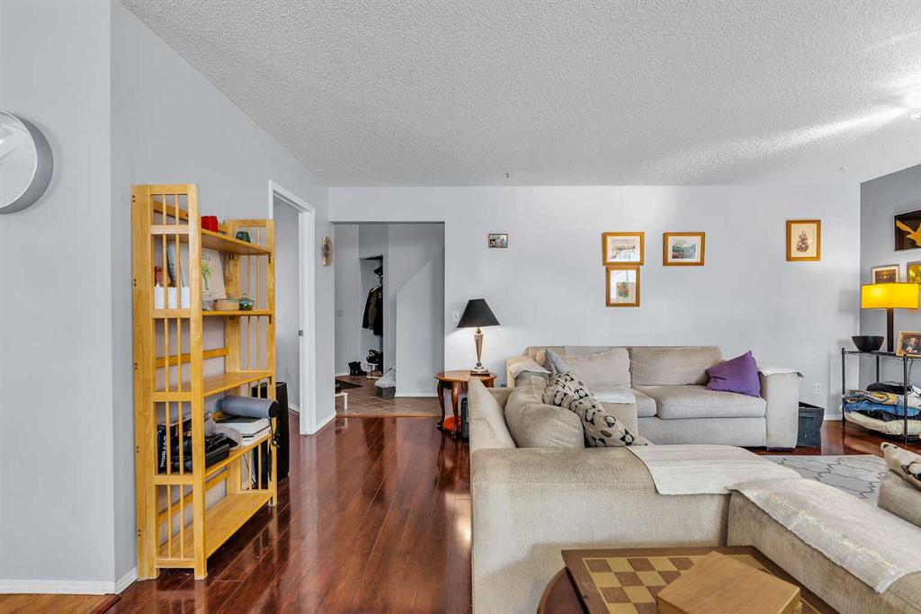 Additional image 5 of 53 Shawfield Road SW, Calgary, AB, T2Y 1Y7