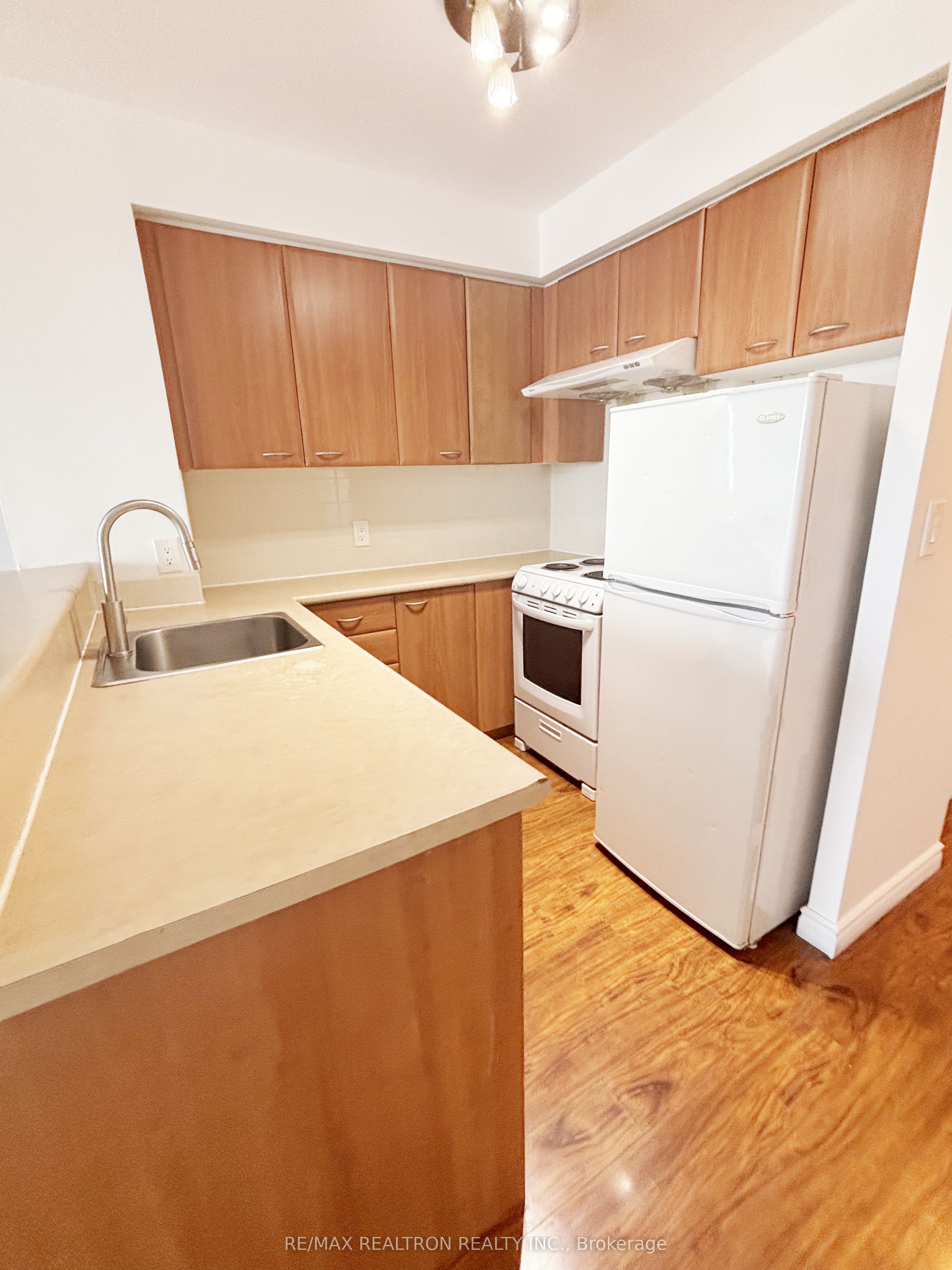 Additional image 4 of 1115-36 Lee Centre Drive, Toronto, ON, M1H 3K2