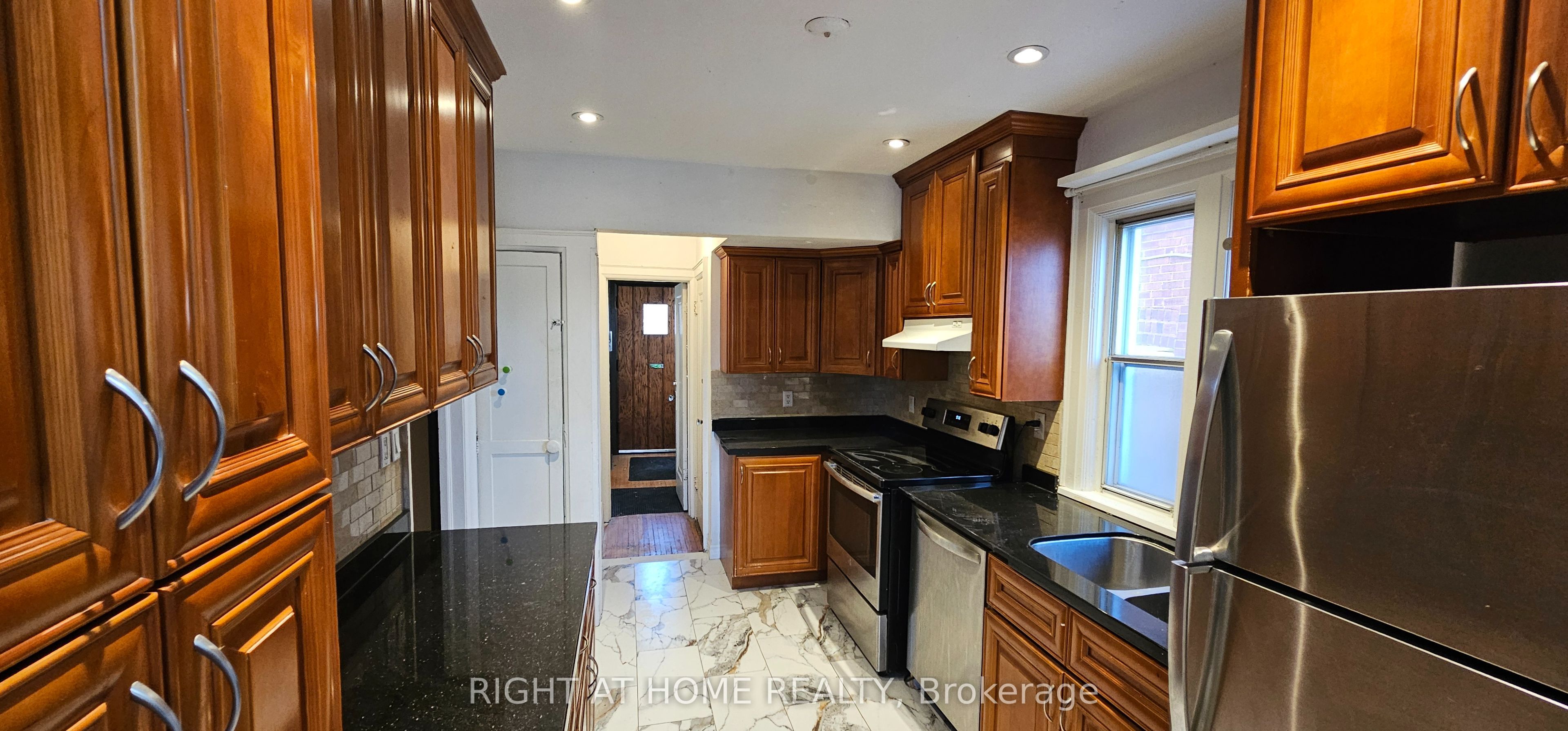 Additional image 3 of Main Floor-72 Eleventh Street, Toronto, ON, M8V 3G5