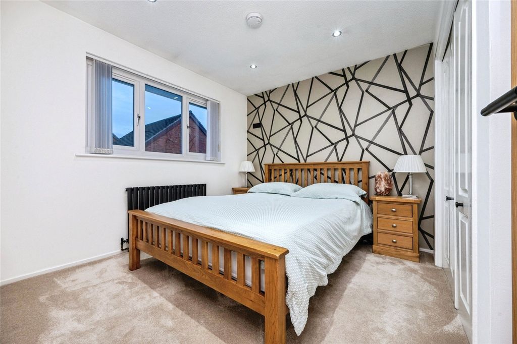 Additional image 17 of 5 bed detached house for saleChaucer Drive, Biggleswade, Bedfordshire SG18