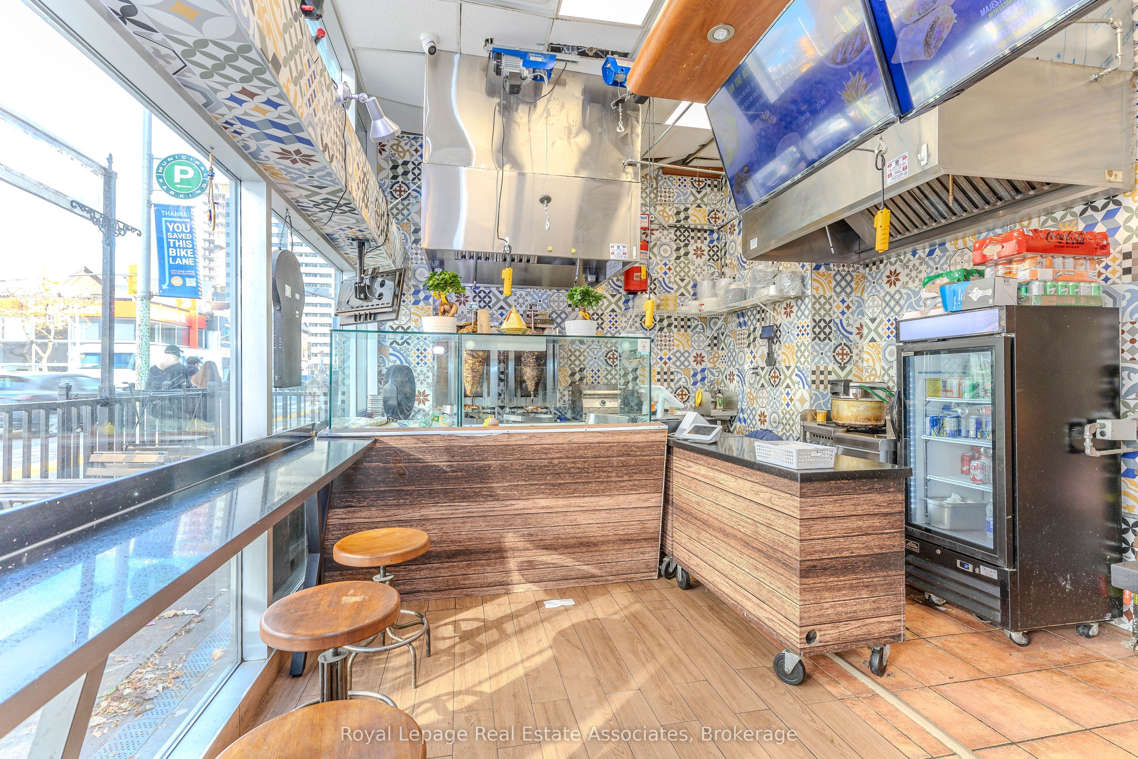 Additional image 6 of Unit 1-750 Spadina Avenue, Toronto, ON, M5S 2J2