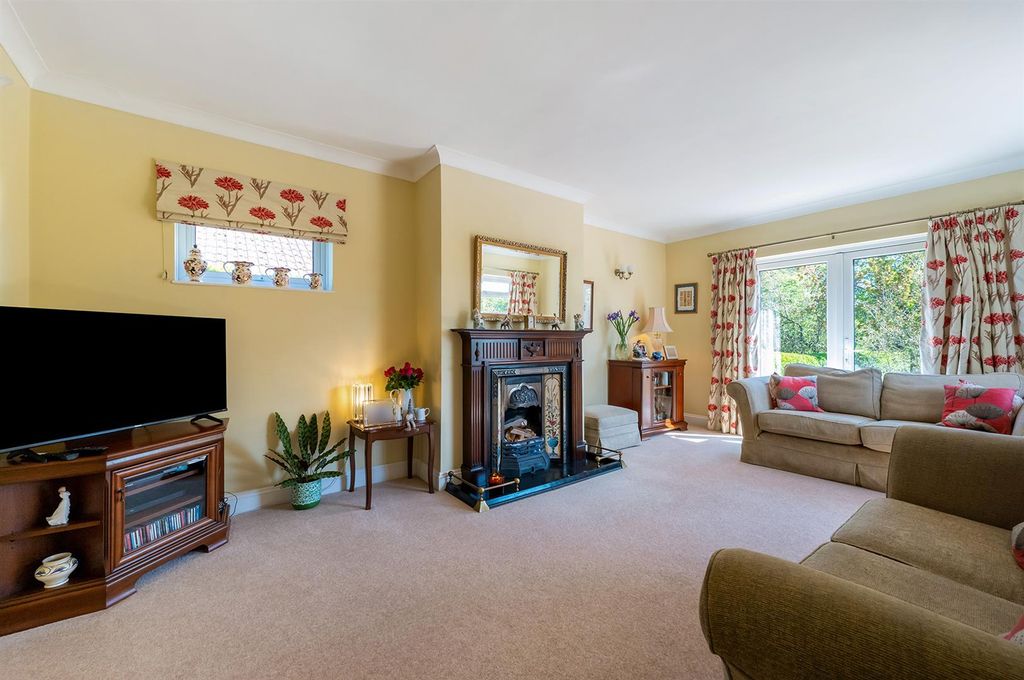 Additional image 4 of 4 bed chalet for saleCattle Lane, Abbotts Ann, Andover SP11