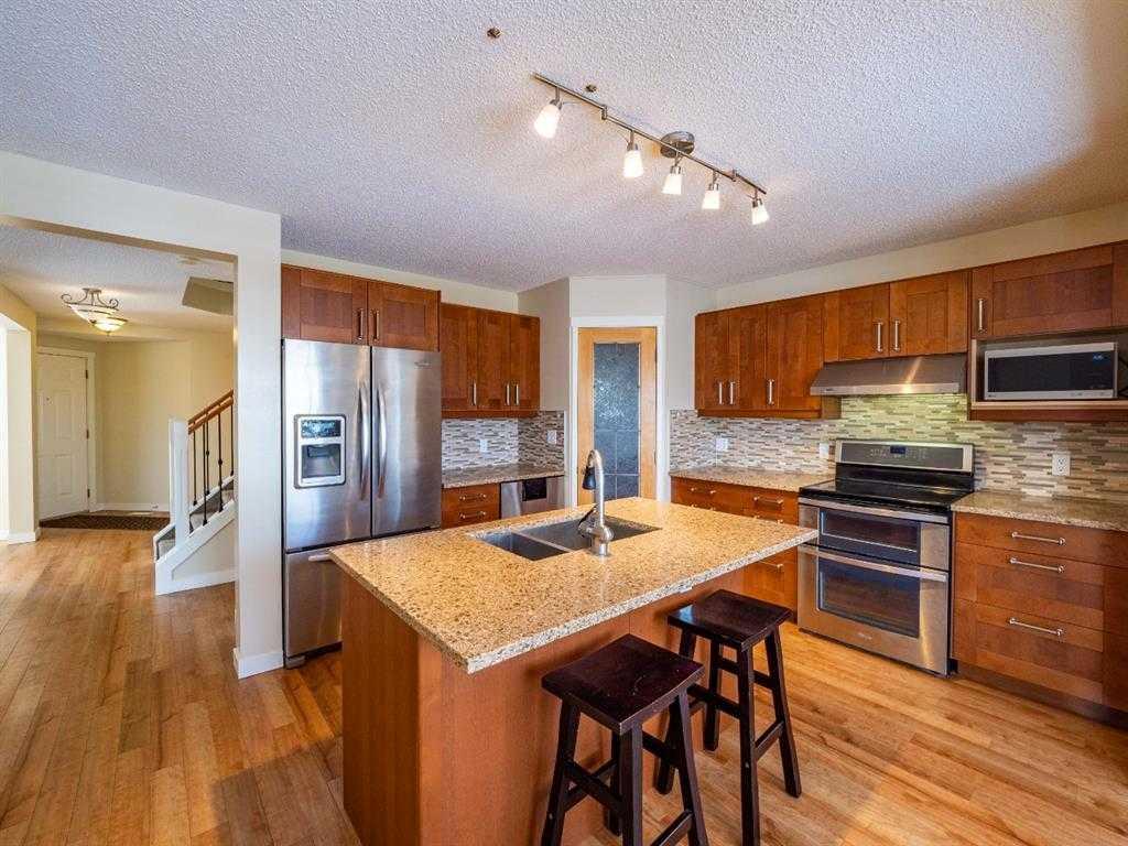 Additional image 4 of 101 Westpoint Gardens, Calgary, AB, T3H 4M4