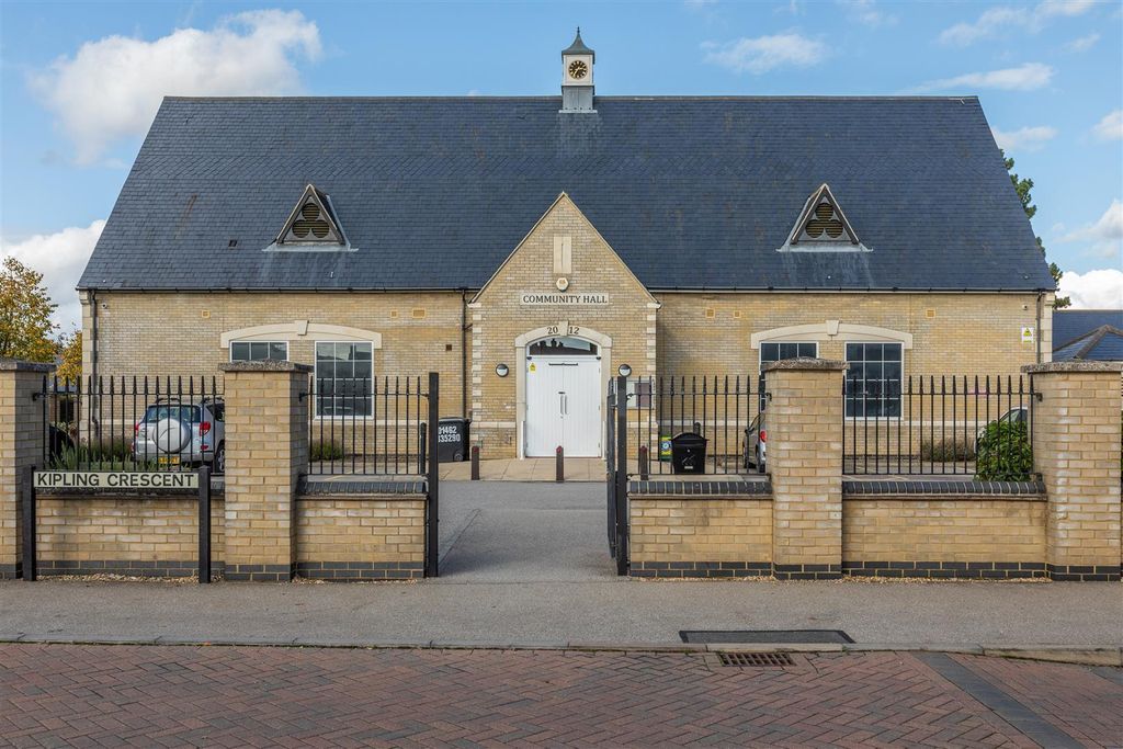 Additional image 16 of 2 bed flat for saleCharlotte Avenue, Fairfield SG5