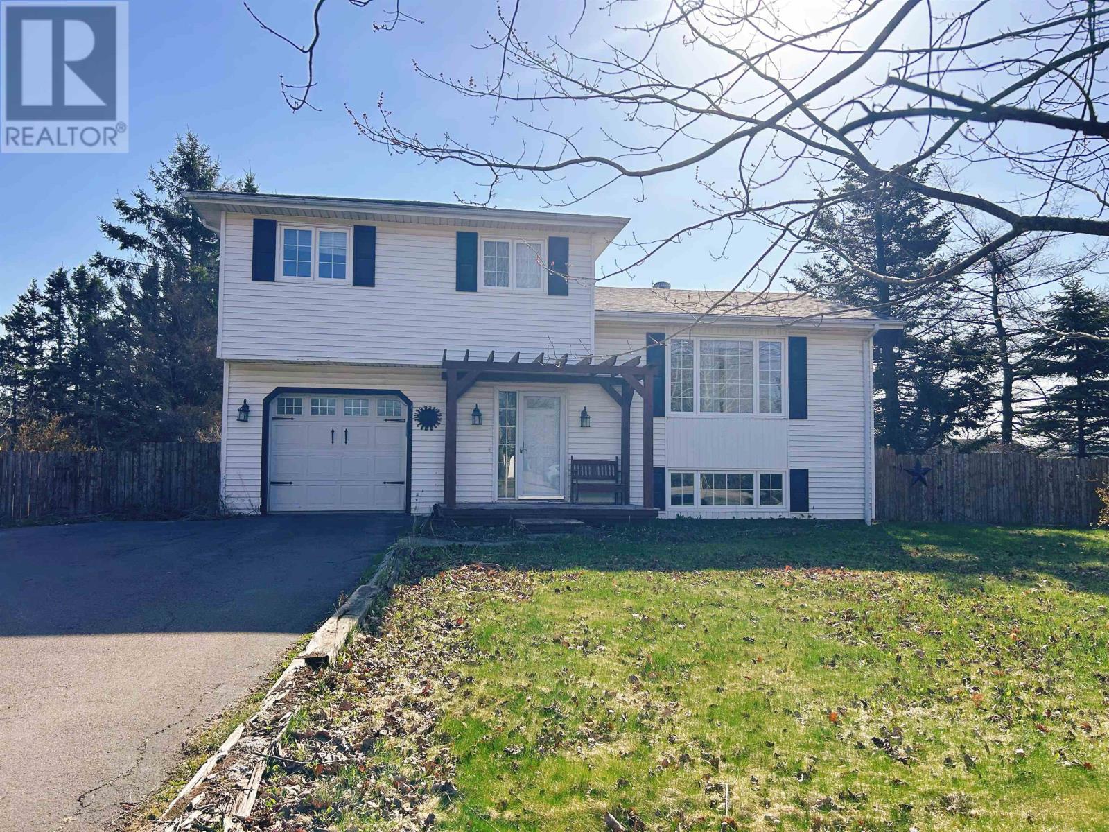 990 FORT AUGUSTUS Road