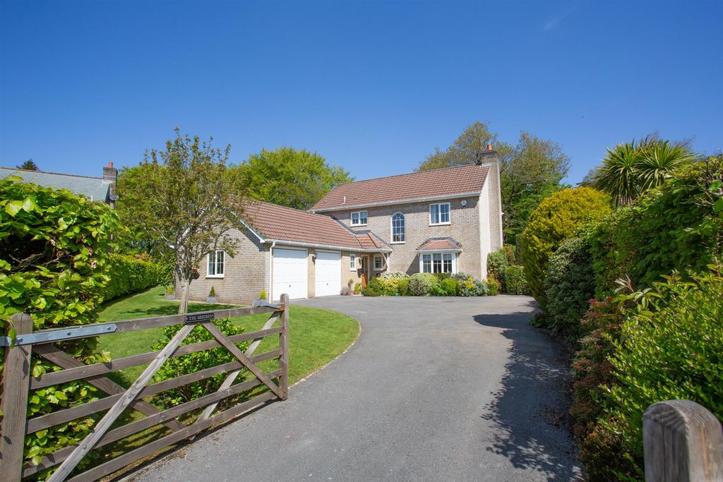 4 bed detached house for saleHarcombe Road, Axminster EX13