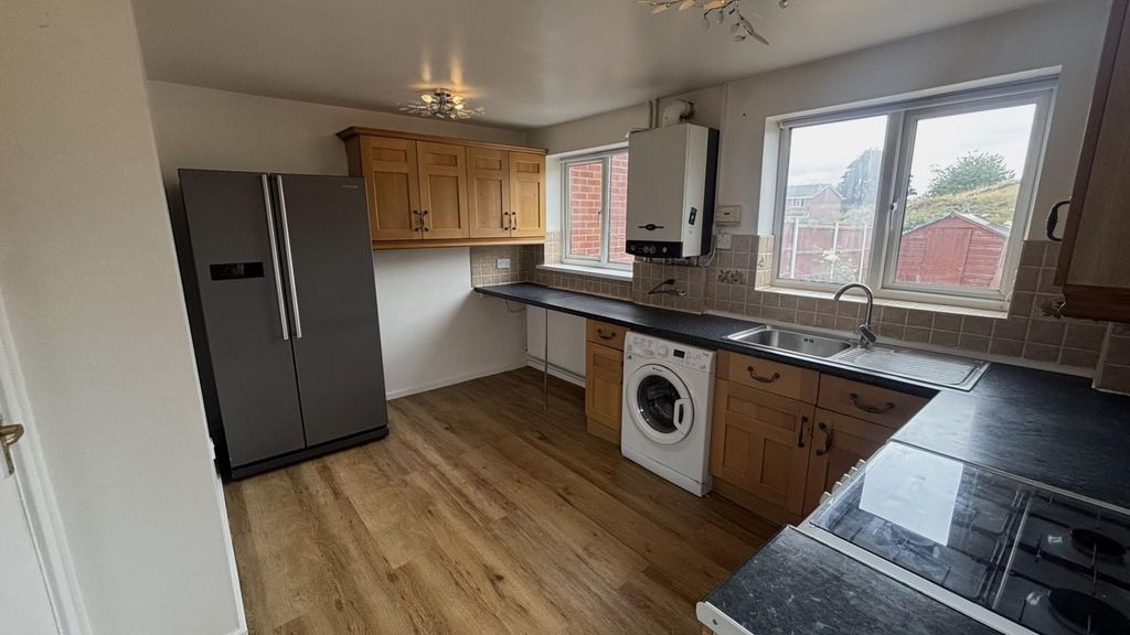 Additional image 4 of 2 bed semi-detached house for saleMacdonald Close, Tividale, Oldbury B69
