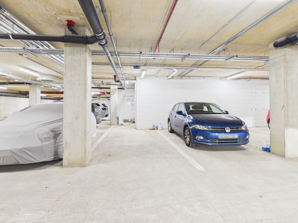 Additional image 8 of 2 bed flat for saleRegent Place, 75 Sycamore Road, Amersham, Buckinghamshire HP6