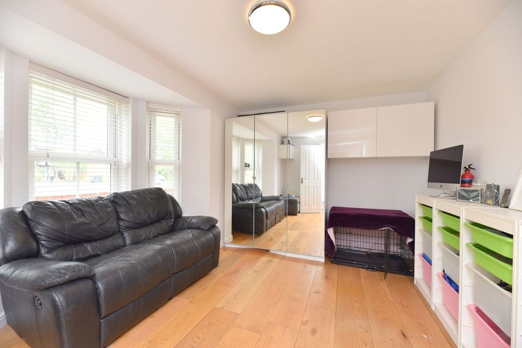 Additional image 11 of 5 bed detached house for saleDevon Drive, Biggleswade SG18