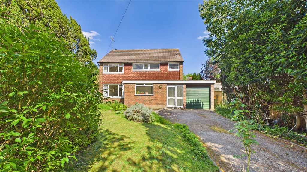 4 bed detached house for saleHorsell, Surrey GU21