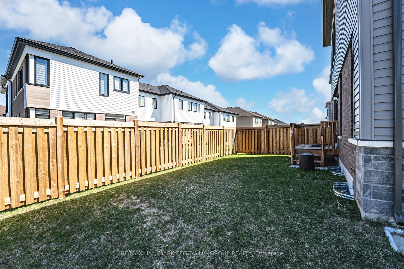 Additional image 3 of 52 Durham Avenue, Barrie, ON, L9J 0W7