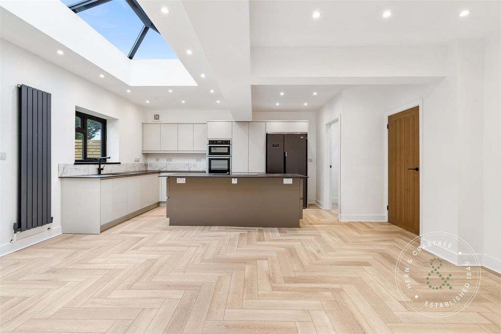 Additional image 10 of 3 bed detached house for saleEast Rise, Llanishen, Cardiff CF14