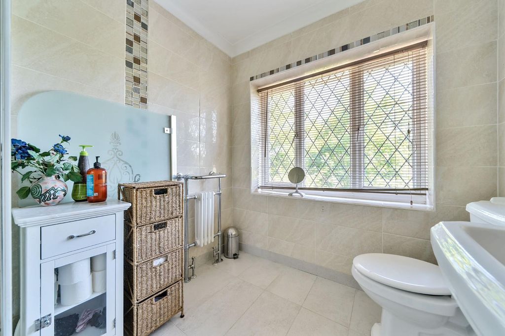 Additional image 19 of 5 bed detached house for saleMidsummer Hill, Kennington, Ashford TN24