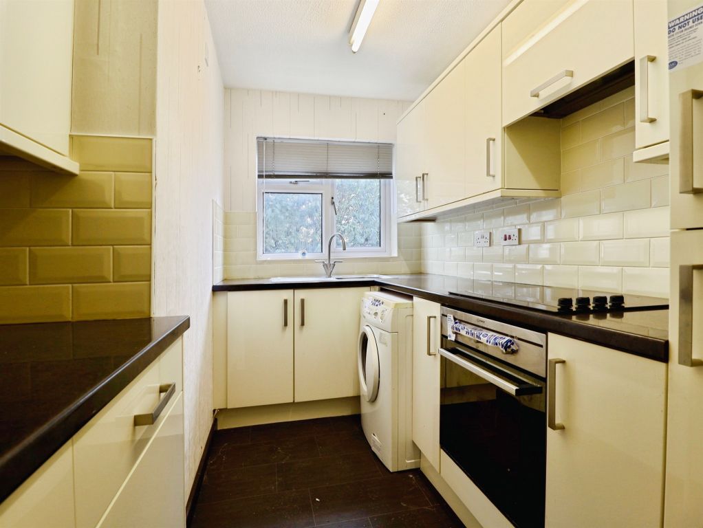 Additional image 5 of 2 bed flat for saleOxwich Close, Cardiff CF5