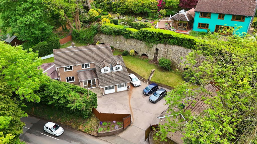 Additional image 29 of 6 bed detached house for saleKiln Lodge, Blaenavon Road, Govilon, Abergavenny, Monmouthshire NP7