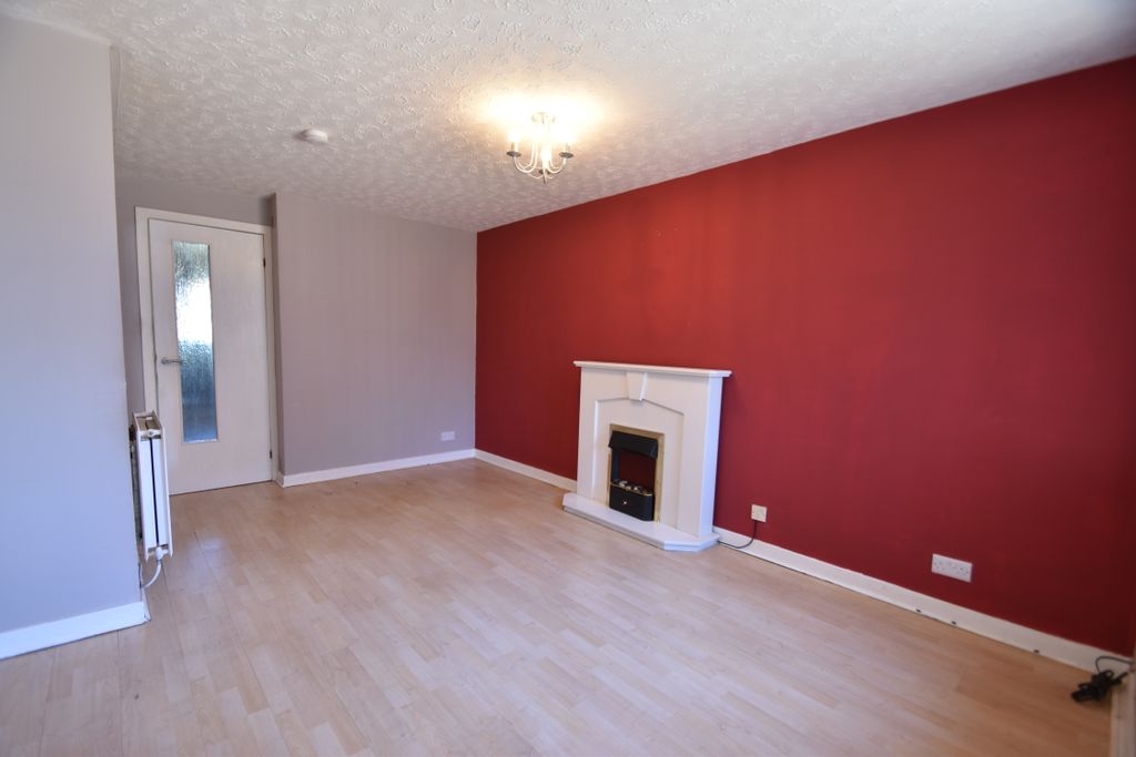 1 bed flat for saleYoung Crescent, Bathgate EH48 photo 2