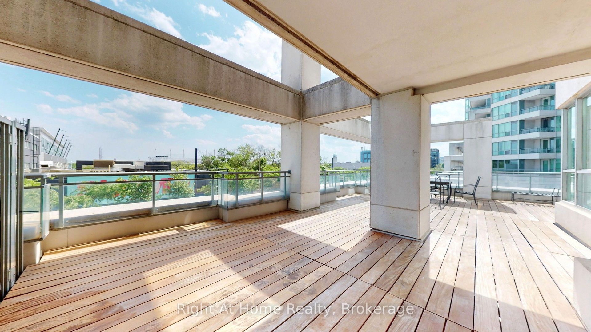 Additional image 6 of 209-228 Queens Quay W, Toronto, ON, M5J 2X1