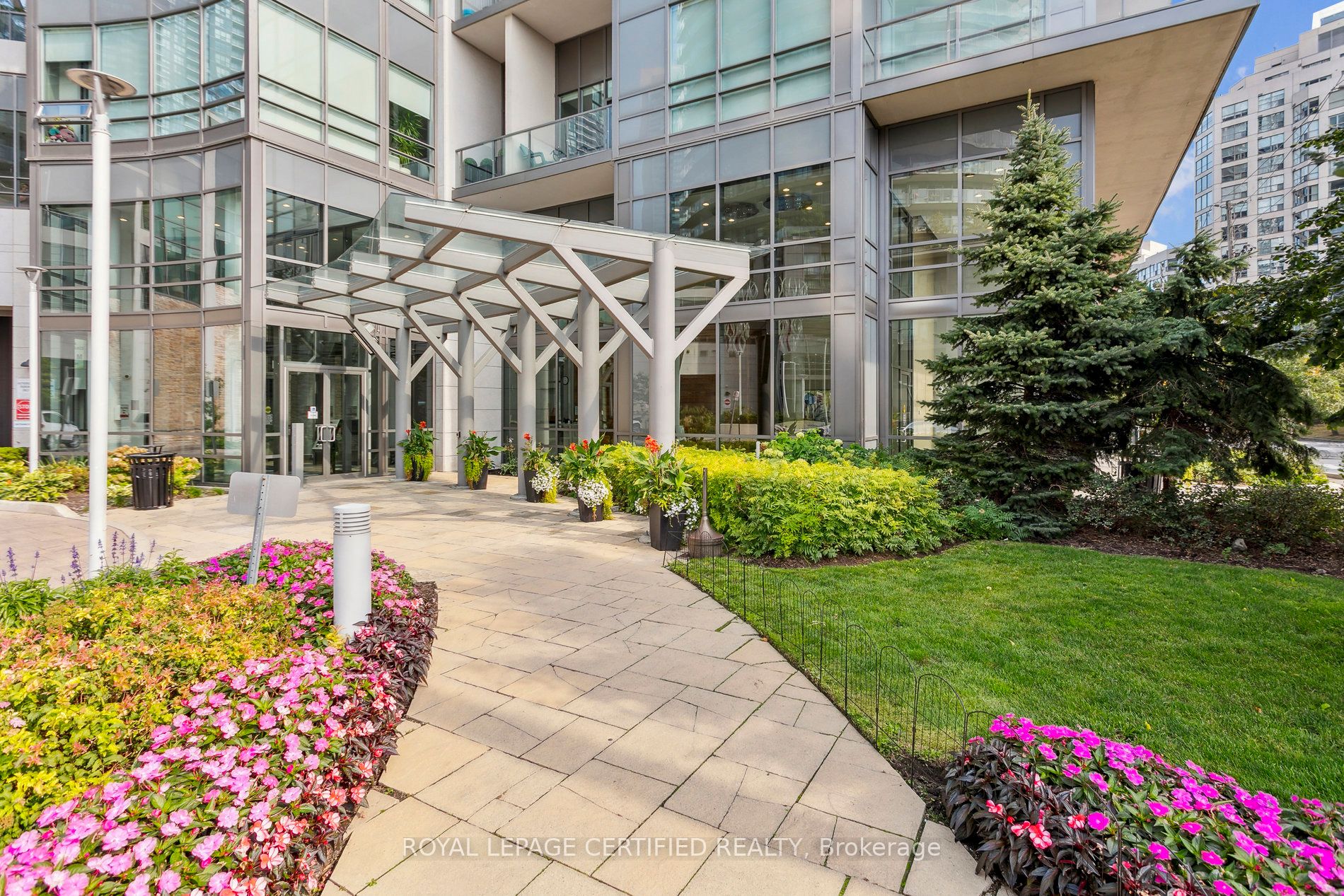 Additional image 2 of 1208-2240 Lakeshore Boulevard W, Toronto, ON, M8V 0B1