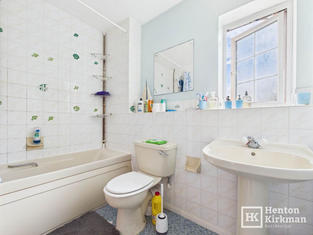 Additional image 7 of 2 bed maisonette for saleHammonds Lane, Billericay CM11