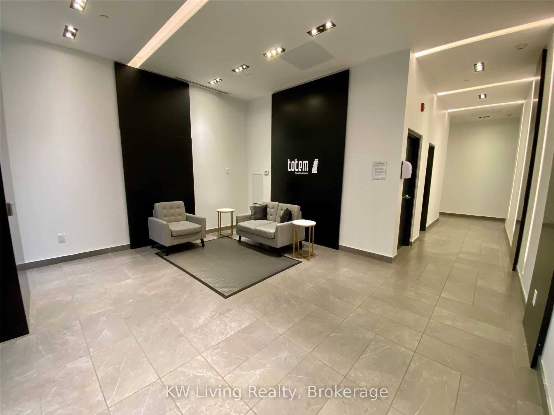 Additional image 2 of 406-17 Dundonald Street, Toronto, ON, M4Y 1K3