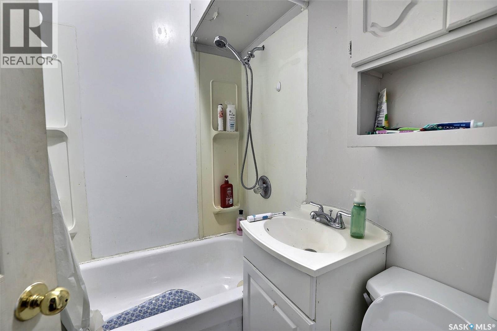 Additional image 5 of 1001 Robinson Street, Regina, SK, S4T2M8